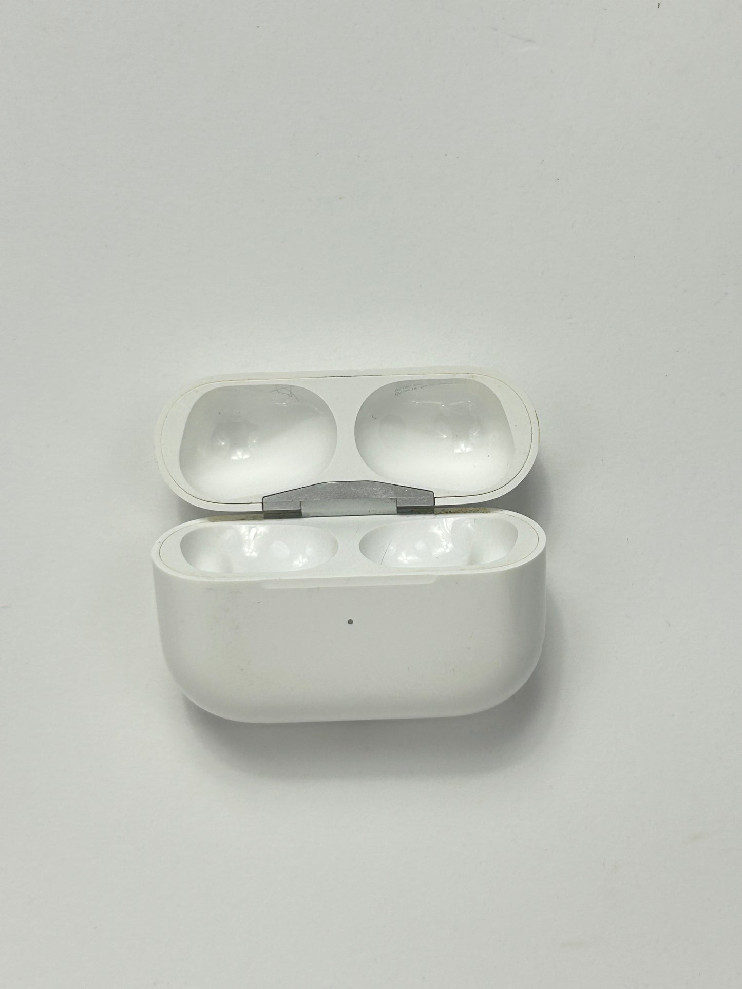 Apple Airpods pro Generazione 1 - Custodia di Ricarica Ricondizionata