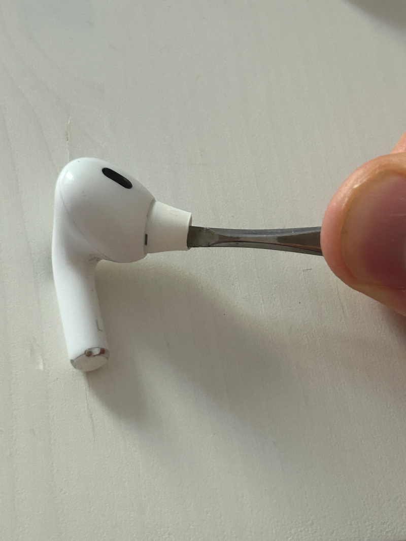 How to flip and remove the ear tip